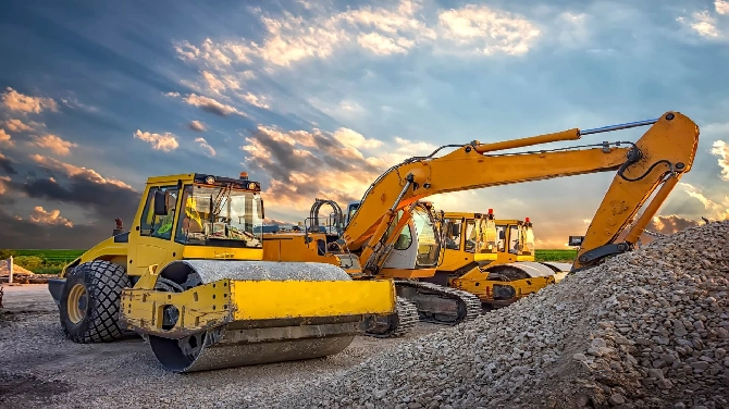 5 Tips To Transport Heavy Equipment Successfully