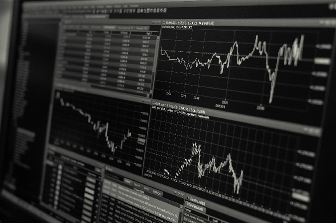 5 Tips For Diversifying Your Portfolio with Exchange-Traded Funds