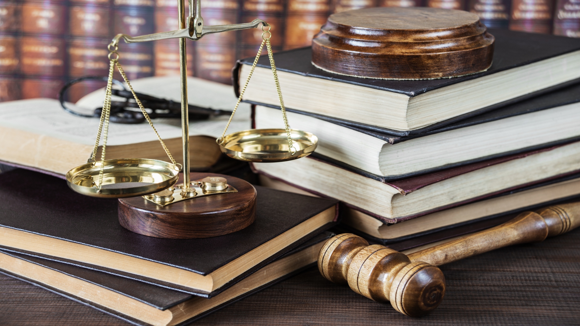 Article Image - Where to Buy Digital Labor Law Posters for Remote Employees: 5 Top Options for Employers